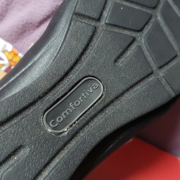 Comfortiva Kalista Anthracite strappy Sandal SZ.8.5 Gold Metallic Leather EUC - Picture 4 of 10